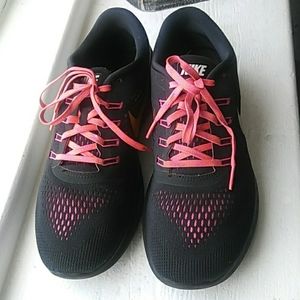 Men's Nike ID Sneaker.Black,Gold,Pink Color. Sz9.5